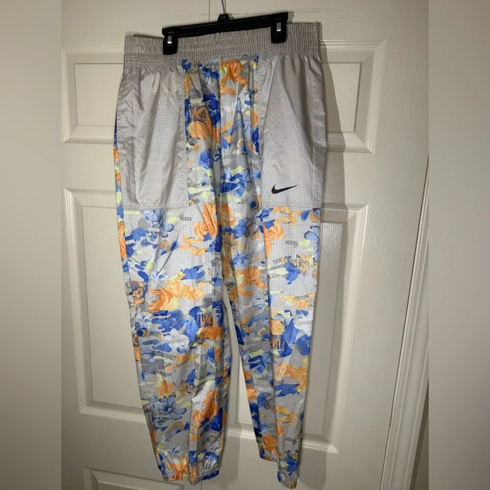 Nike gray preowned